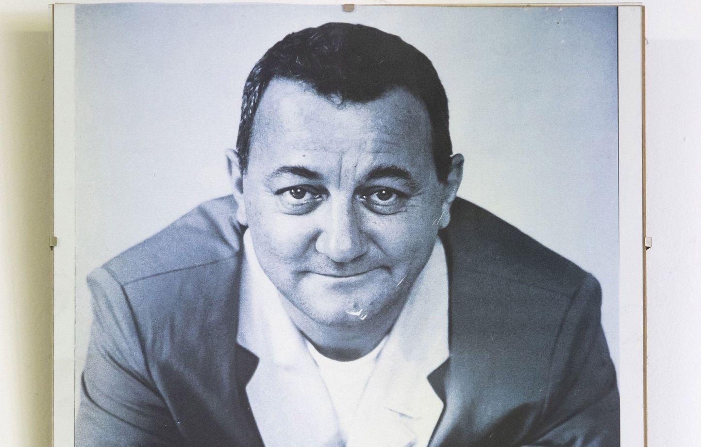 “Es la historia de un chico”… La vida de Michel Colucci, conocido como Coluche “Es la historia de un chico”… La vida de Michel Colucci, conocido como Coluche